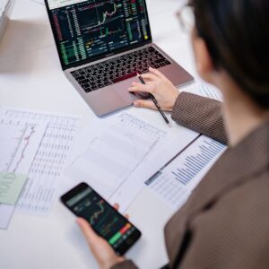 Comparativa de plataformas SEO para blogs de finanzas personales 4 pexels photo 7693229